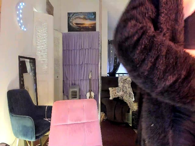 Live sex webcam photo for PetiteJewel #270672122