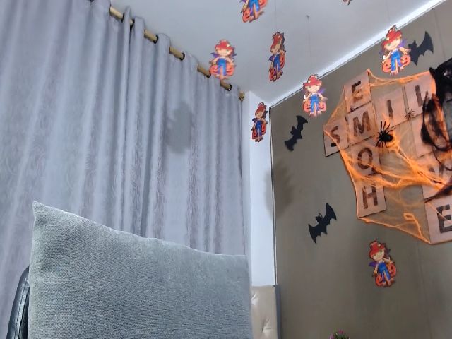 Live sex webcam photo for ScarletDsire #270794100