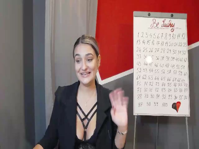 Live sex webcam photo for SecretAmber #270682479