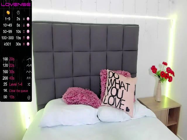 Live sex webcam photo for Nicol_sofia_ #270809700