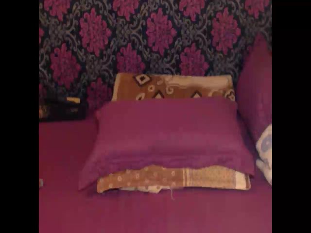 Live sex webcam photo for Indiandolly4u #270742234