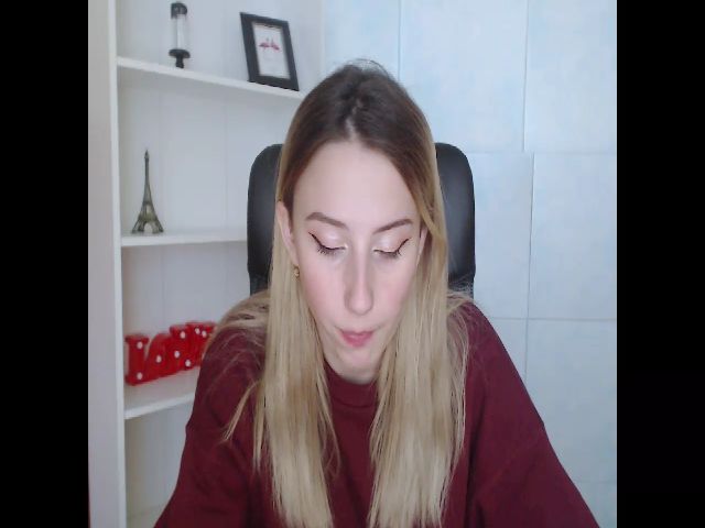 Live sex webcam photo for ModestBlonde #270679131