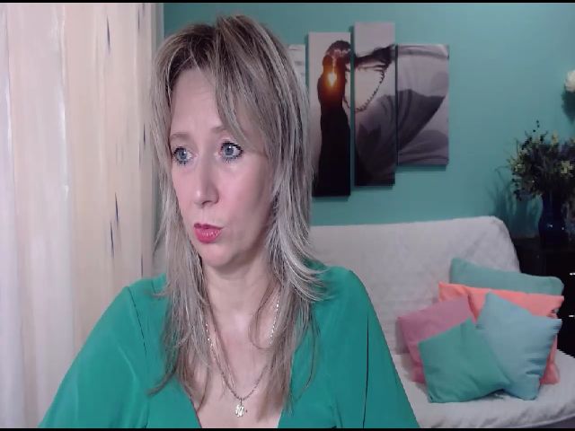 Live sex webcam photo for Silis44 #270652782