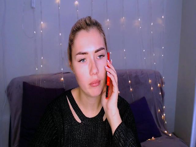 Live sex webcam photo for TrishKlein #270654348