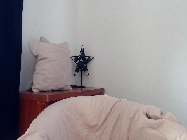 Live sex webcam photo for SoniaWalker #270646315