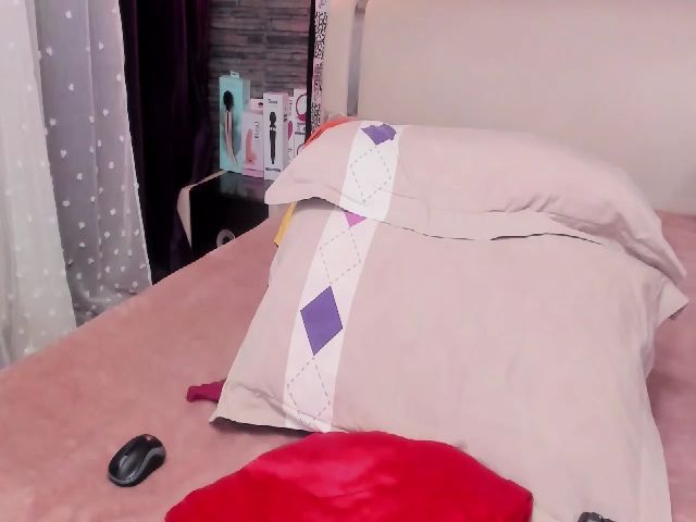 Live sex webcam photo for Hotschocolate #270807574