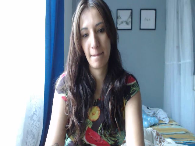 Live sex webcam photo for Karoline3 #270808898