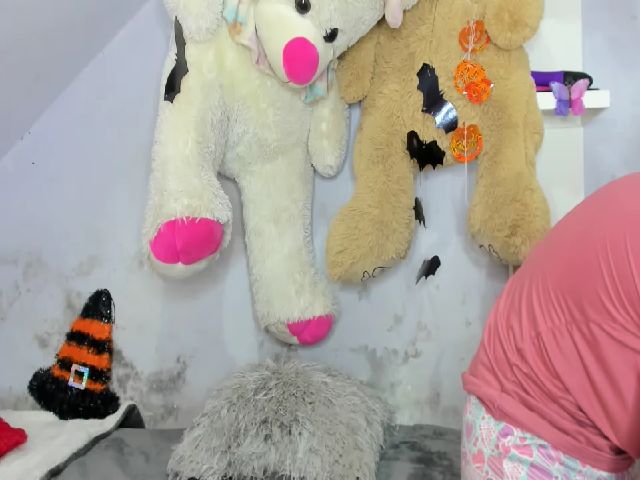 Live sex webcam photo for Aleja_calipzo #270697674