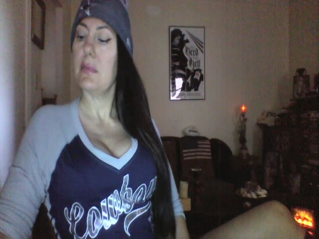 Live sex webcam photo for ExoticMixx #270738493