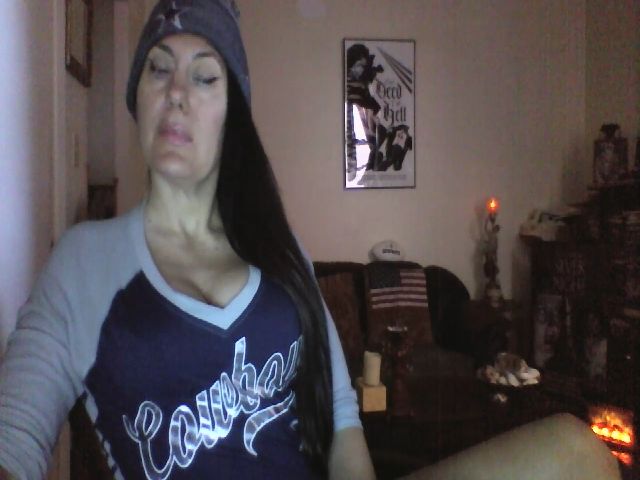Live sex webcam photo for ExoticMixx #270807659