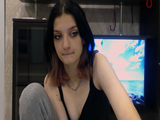 Live sex webcam photo for MoraCos #270738415