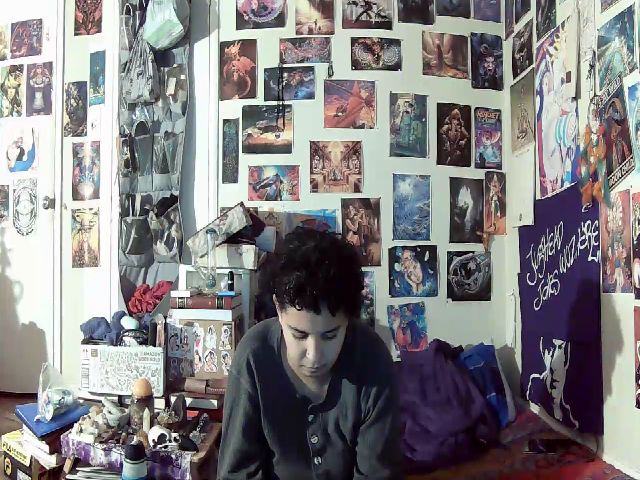 Live sex webcam photo for HornyHunBunny #270624251