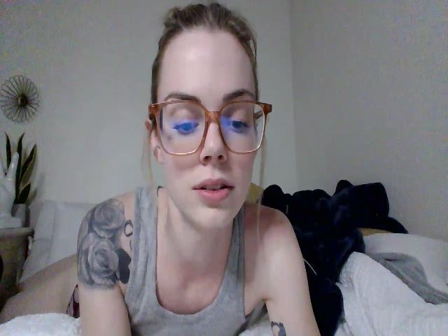 Live sex webcam photo for littlered_ryg #270621227