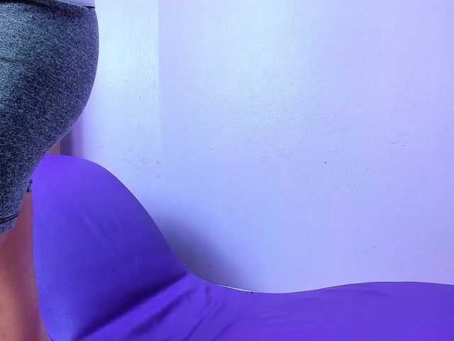 Live sex webcam photo for Wild--Sexxx #270791643