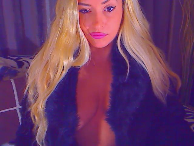 Live sex webcam photo for HypnoMistress #270660615