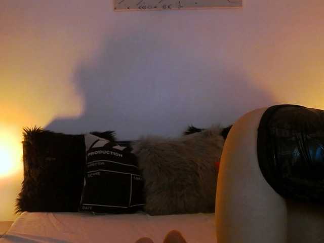 Live sex webcam photo for Thylane-White #270559993