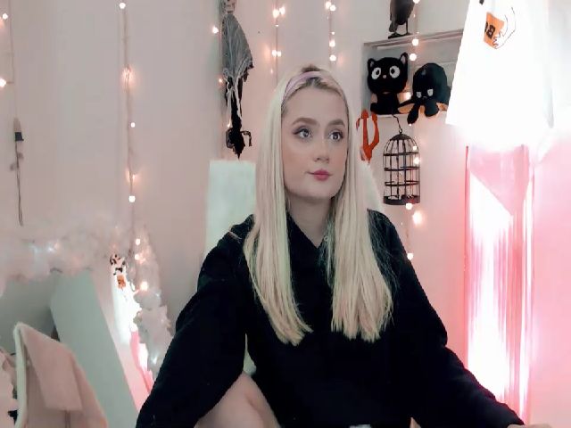 Live sex webcam photo for Ninavolkov #270599126