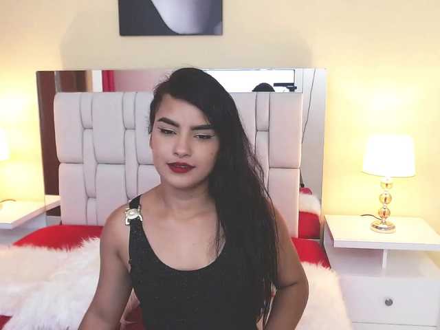 Live sex webcam photo for SabrinaM1 #270791832