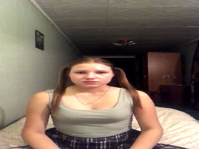 Live sex webcam photo for AngelaOwen #270723331