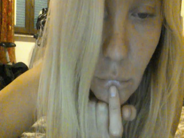 Live sex webcam photo for AromanovaA #270688845