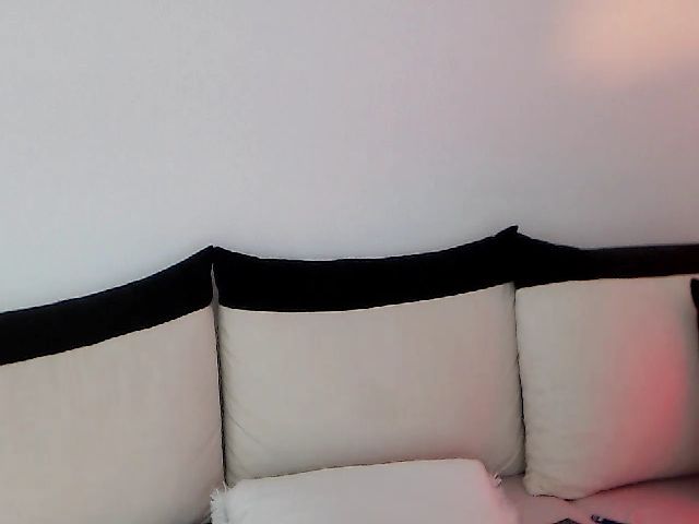 Live sex webcam photo for Valentina_F #270809341