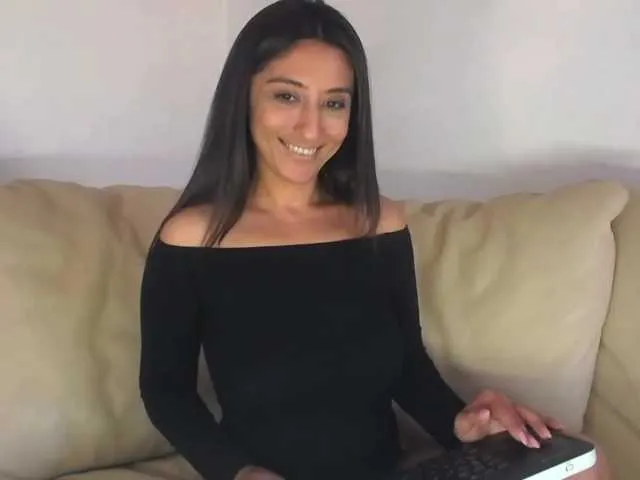 Live sex webcam photo for milanosssss #270823259