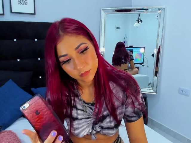 Live sex webcam photo for Lindasantos #270811251