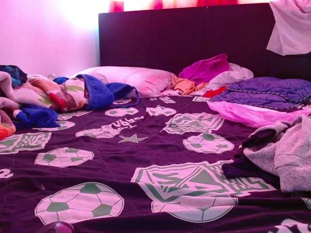 Live sex webcam photo for Daizy-cooper #270823992