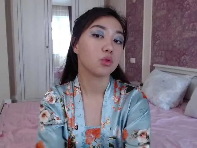 Live sex webcam photo for Alisonyugai #270815487