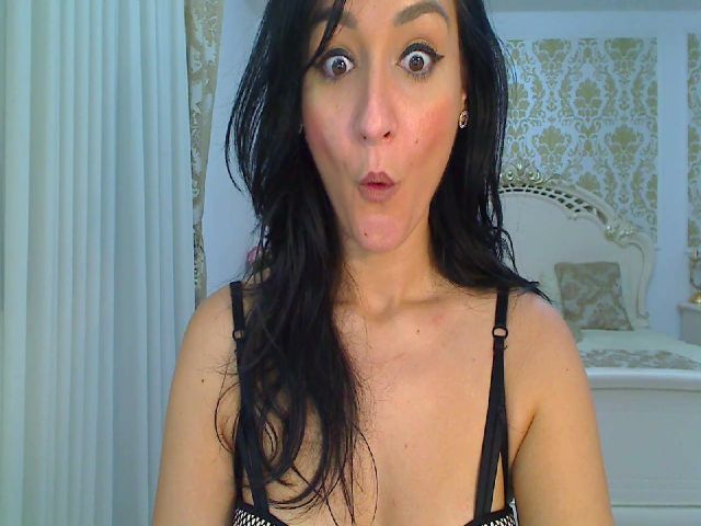 Live sex webcam photo for AmeliaNaked #270813732