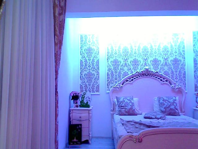 Live sex webcam photo for AmeliaNaked #270814379