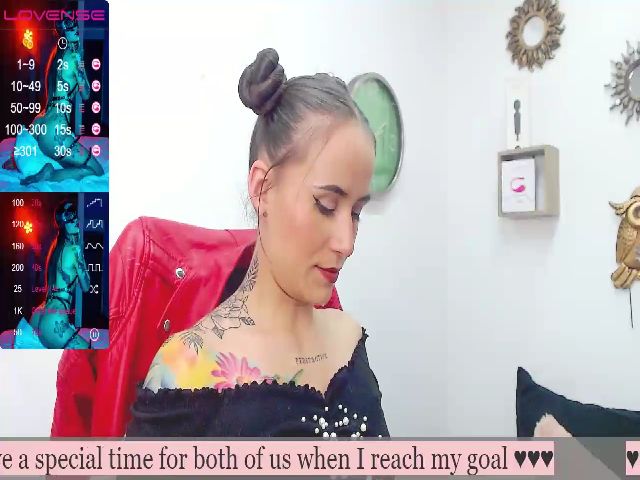 Live sex webcam photo for Avaa22_ #270826105