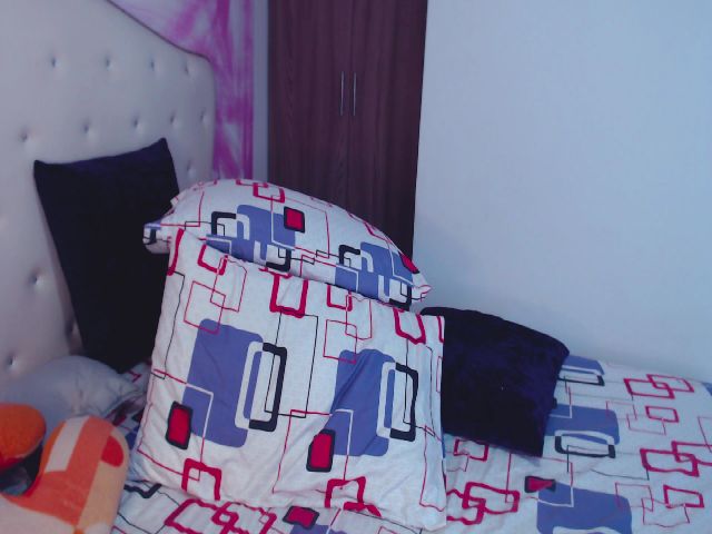 Live sex webcam photo for SalomeFrancoo #270822397