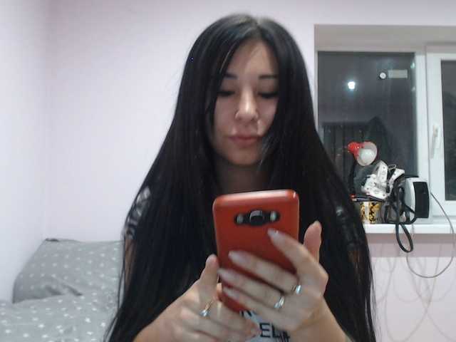 Live sex webcam photo for HotRose01 #270810918