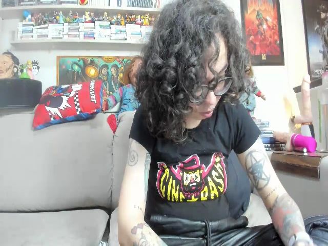 Live sex webcam photo for GirlGamer #270827889