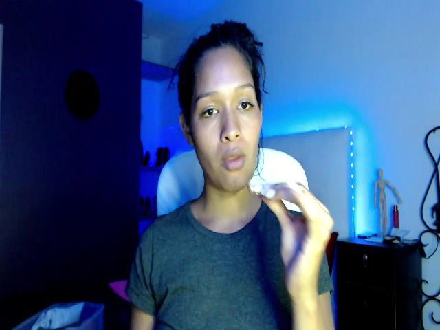 Live sex webcam photo for Sexy_latina69 #270814493