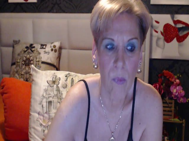 Live sex webcam photo for HAPPYGRANNY #270816817