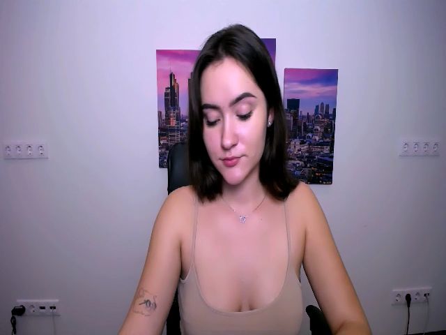 Live sex webcam photo for MellidaDeus #270821909