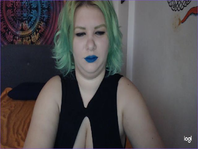 Live sex webcam photo for GoddessEmma #270816928