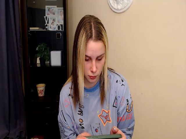 Live sex webcam photo for PolliMilk #270816766