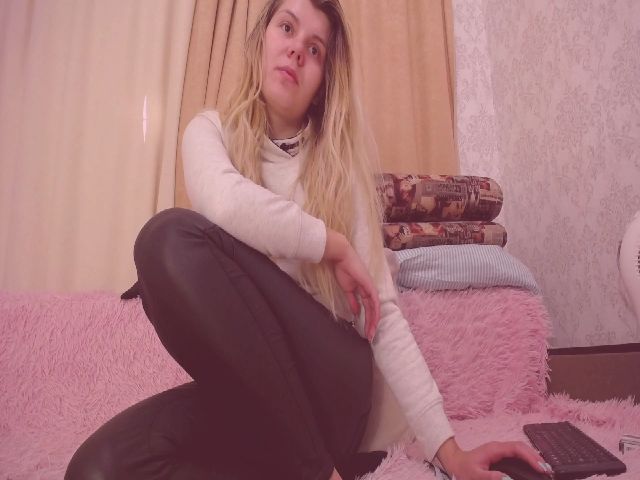 Live sex webcam photo for YouTubad #270816532