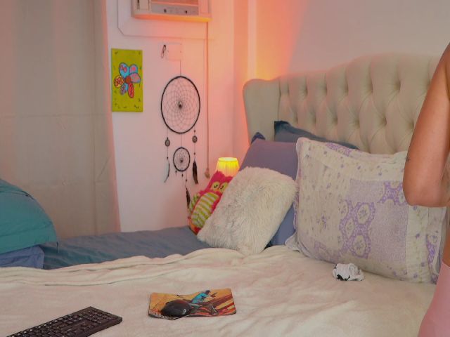 Live sex webcam photo for Mysticgirlll #270821584