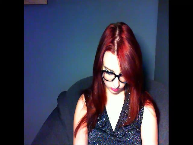 Live sex webcam photo for VirginLuna18 #270821145