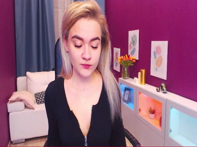 Live sex webcam photo for Kara_Smith #270826883