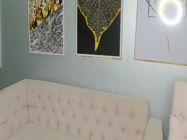 Live sex webcam photo for Jennyxroberts #270813445