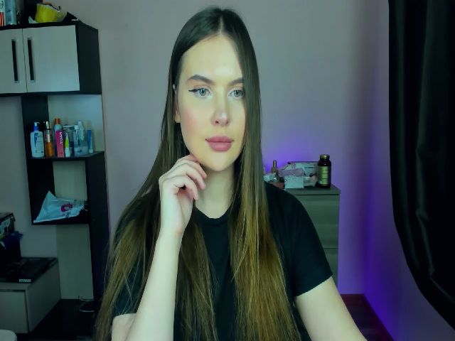 Live sex webcam photo for Daisymarly #270827844