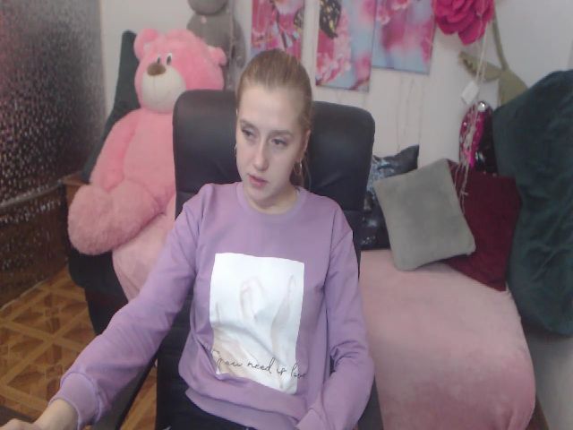 Live sex webcam photo for AshleeSmit #270815421