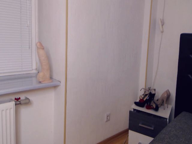 Live sex webcam photo for Asoll77 #270816791