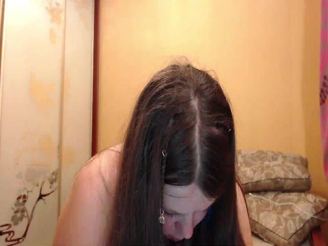 Live sex webcam photo for LucyOpenTits #270822949