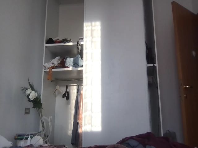 Live sex webcam photo for Cami_coquine #270821623